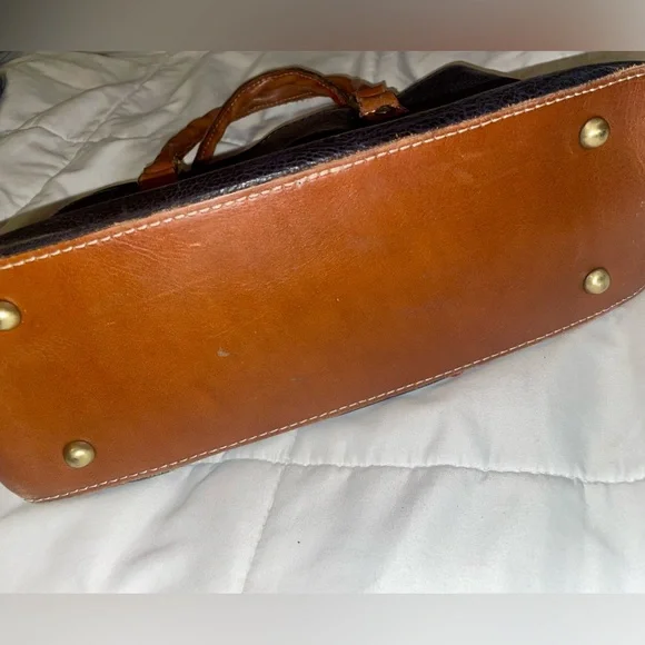 Patricia Nash Black Leather Satchel with Floral Embroidery and Matching Wallet - Picture 4 of 14